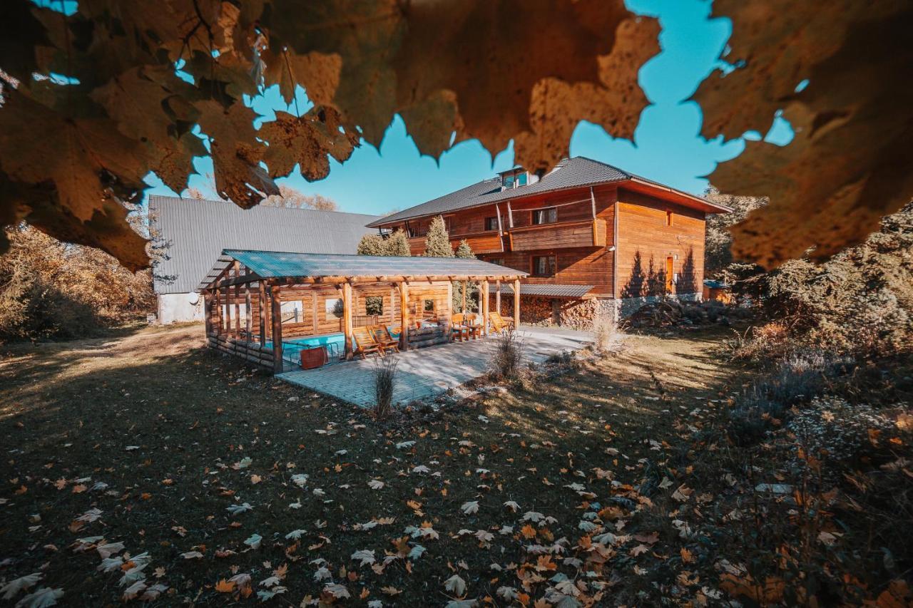 Komorní Lhotka Wellness Pension Koliba מראה חיצוני תמונה