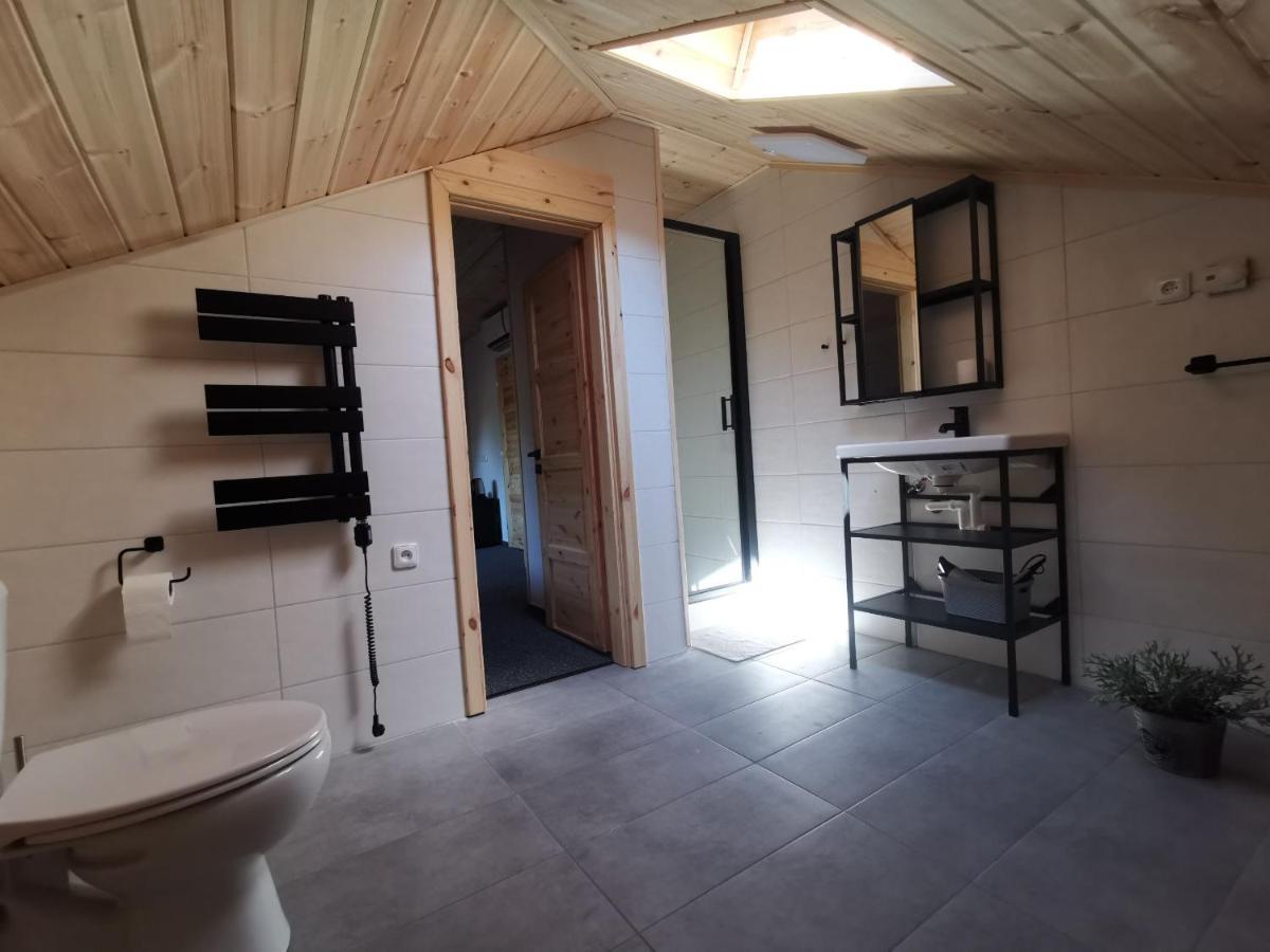 Komorní Lhotka Wellness Pension Koliba מראה חיצוני תמונה