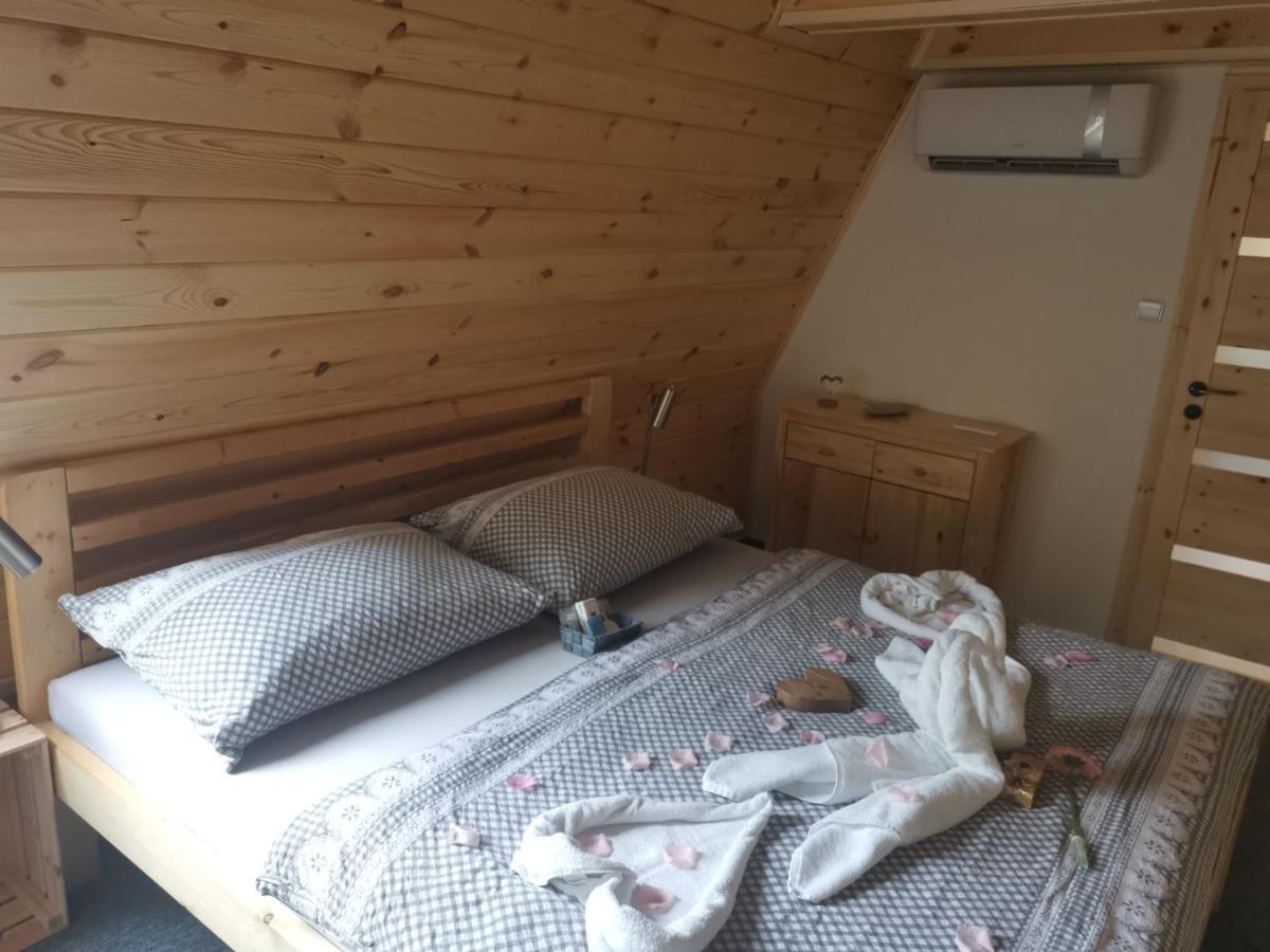 Komorní Lhotka Wellness Pension Koliba מראה חיצוני תמונה