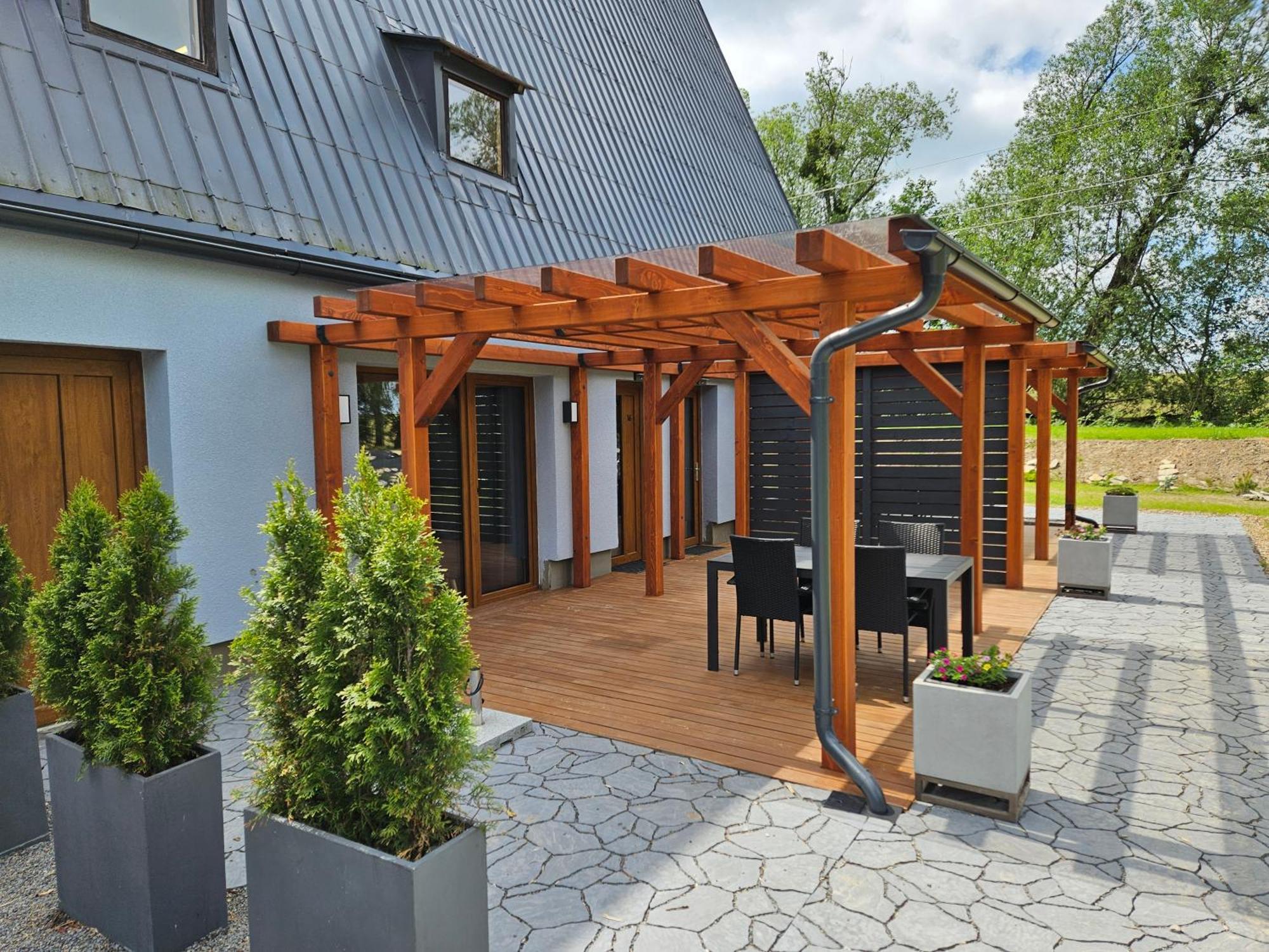 Komorní Lhotka Wellness Pension Koliba מראה חיצוני תמונה