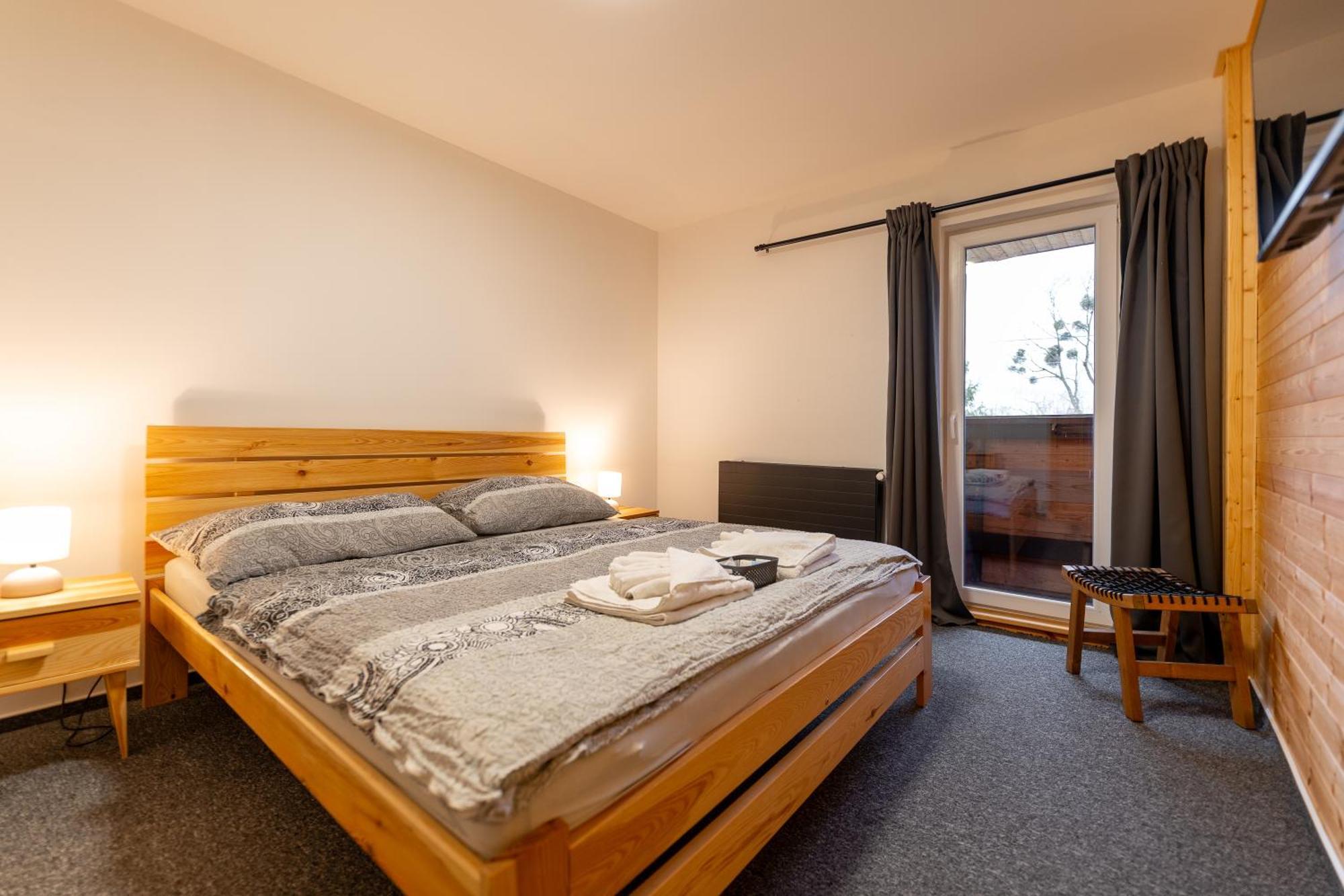Komorní Lhotka Wellness Pension Koliba מראה חיצוני תמונה