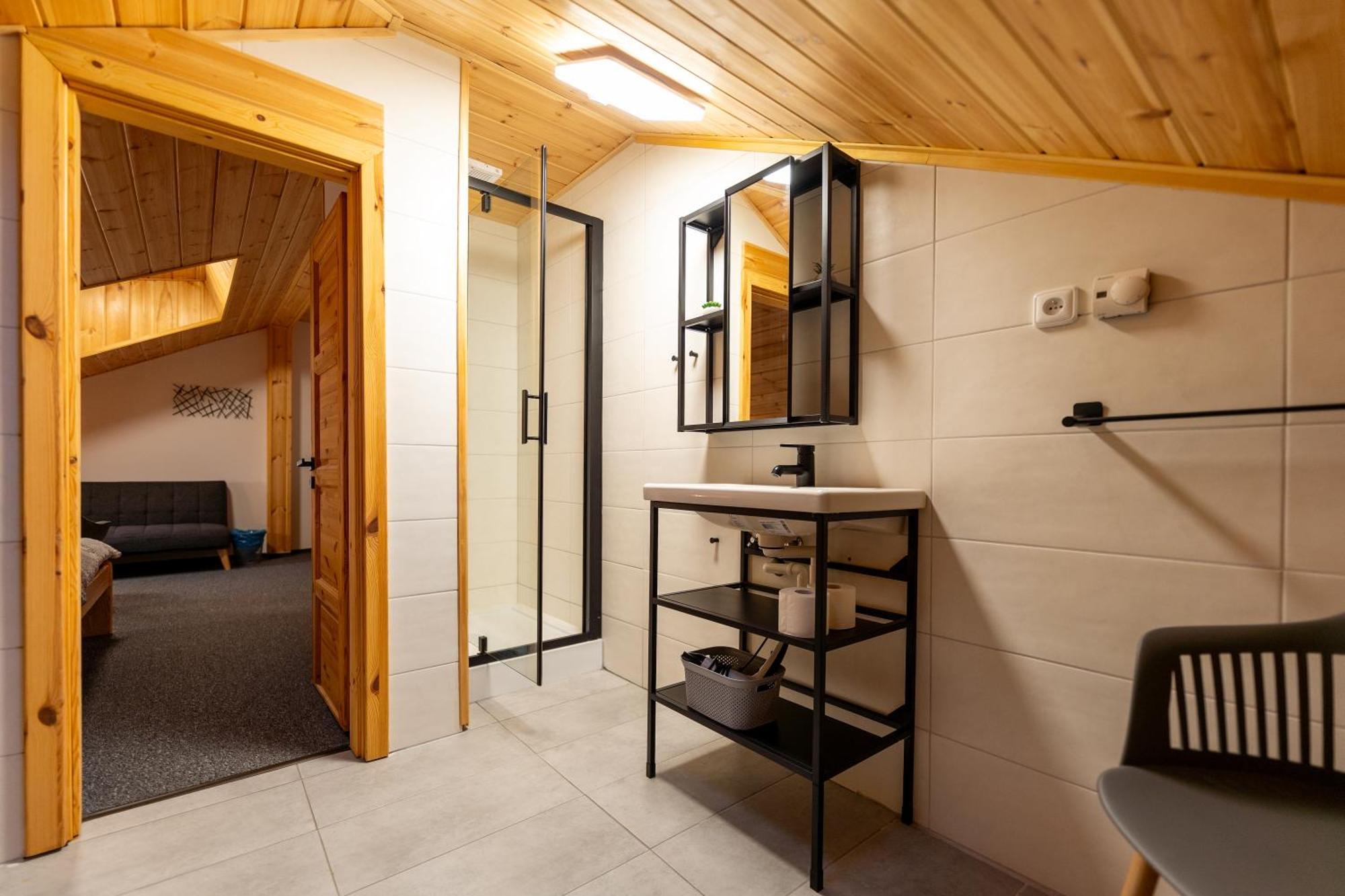 Komorní Lhotka Wellness Pension Koliba מראה חיצוני תמונה