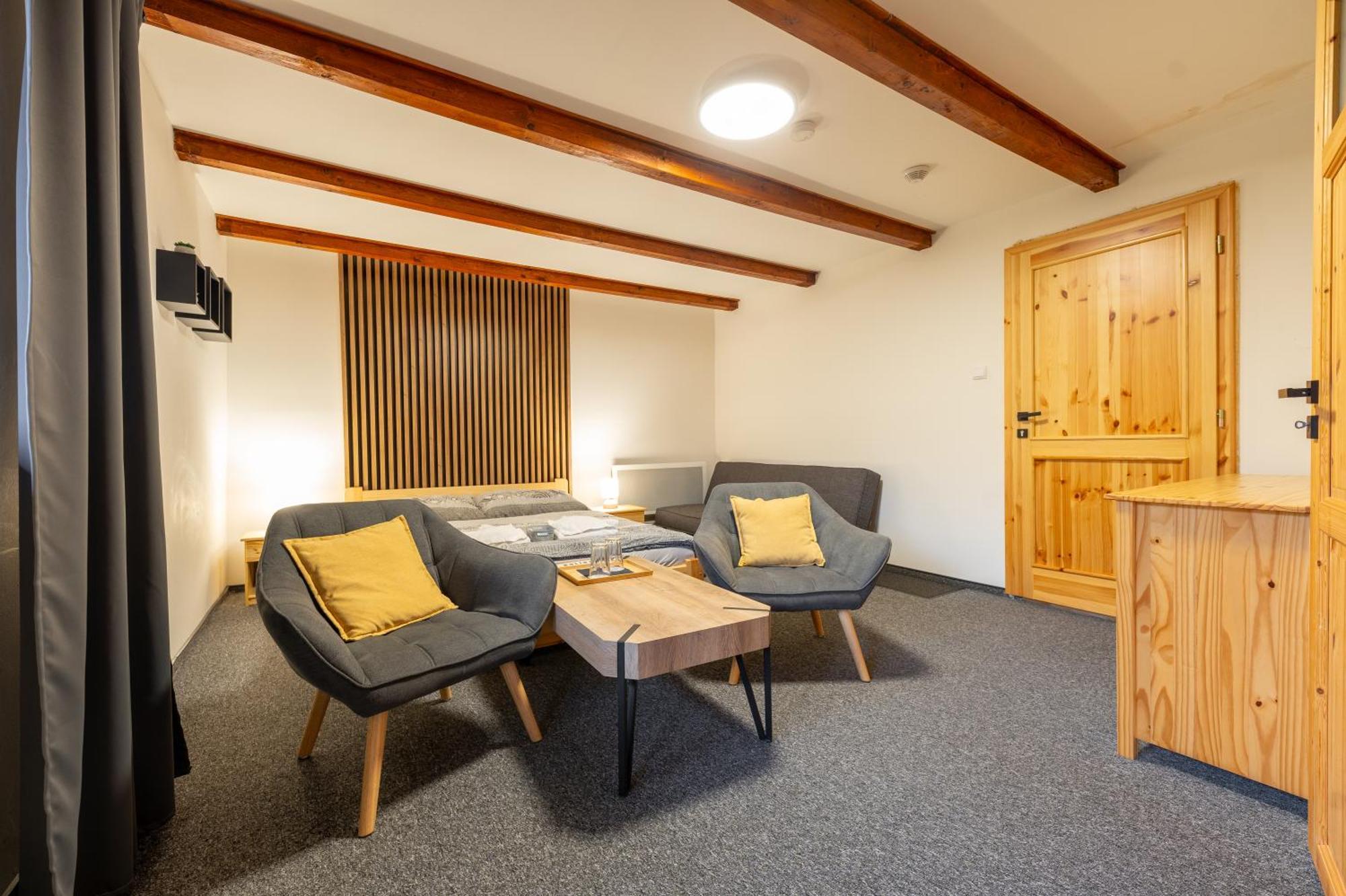 Komorní Lhotka Wellness Pension Koliba חדר תמונה